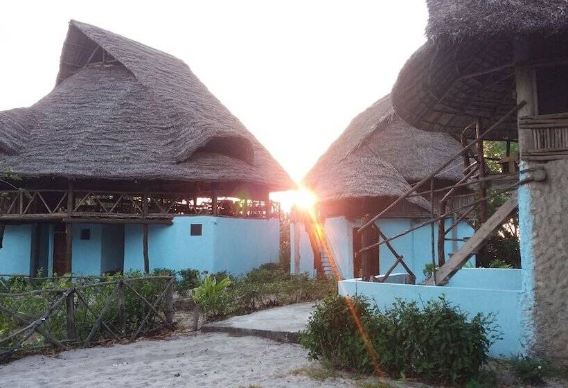 پانسیون Mafia Beach Resort