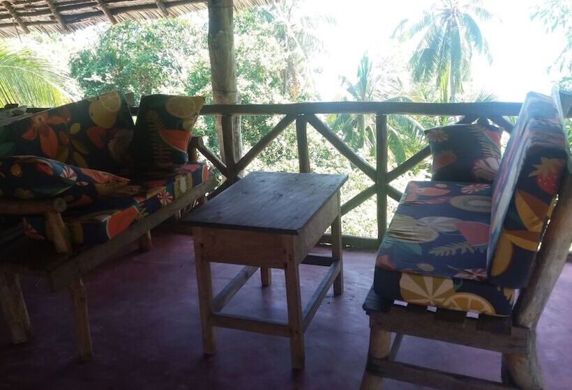 پانسیون Mafia Beach Resort