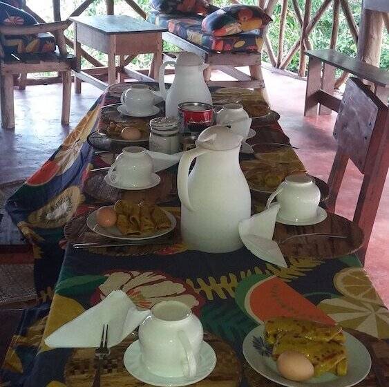 پانسیون Mafia Beach Resort