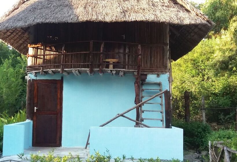 پانسیون Mafia Beach Resort