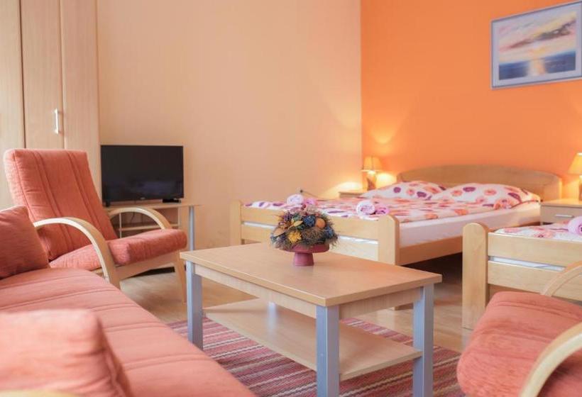 پانسیون Pansion Palace