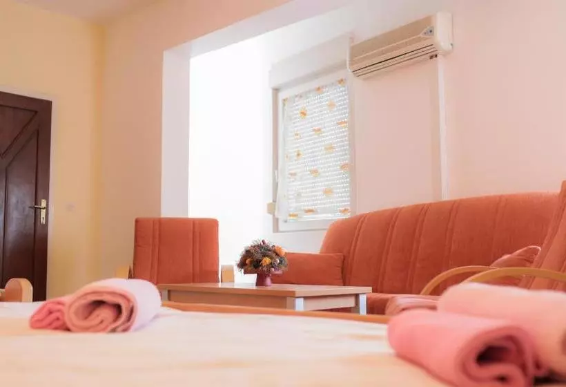 پانسیون Pansion Palace