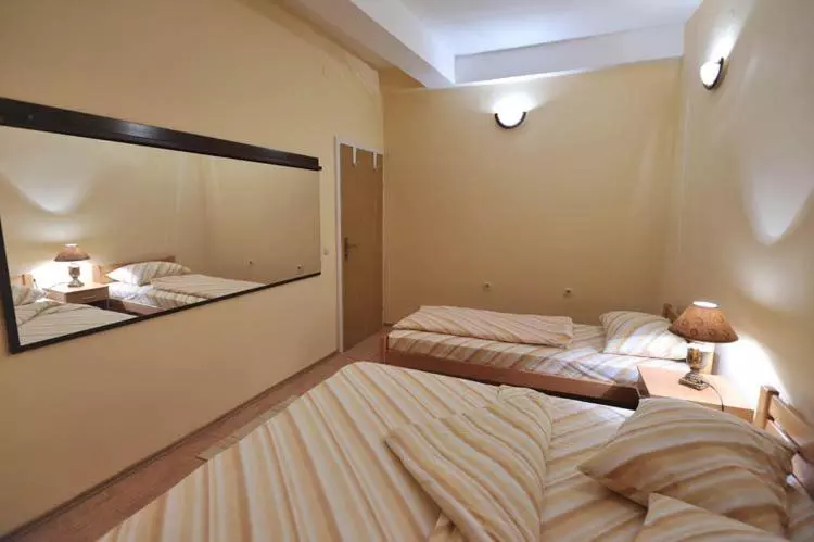 پانسیون Pansion Palace