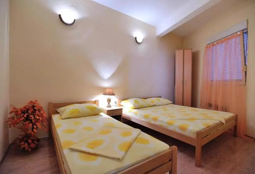 پانسیون Pansion Palace