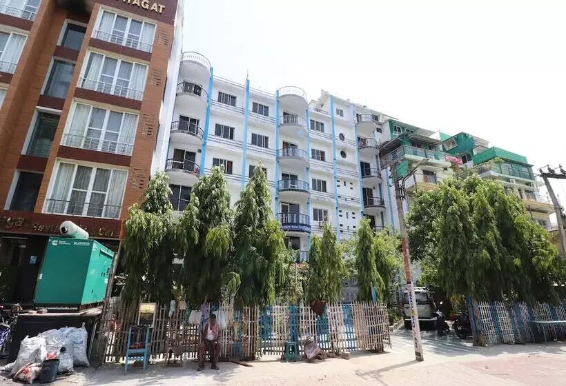 Spot On 43882 Hotel Jeevak International