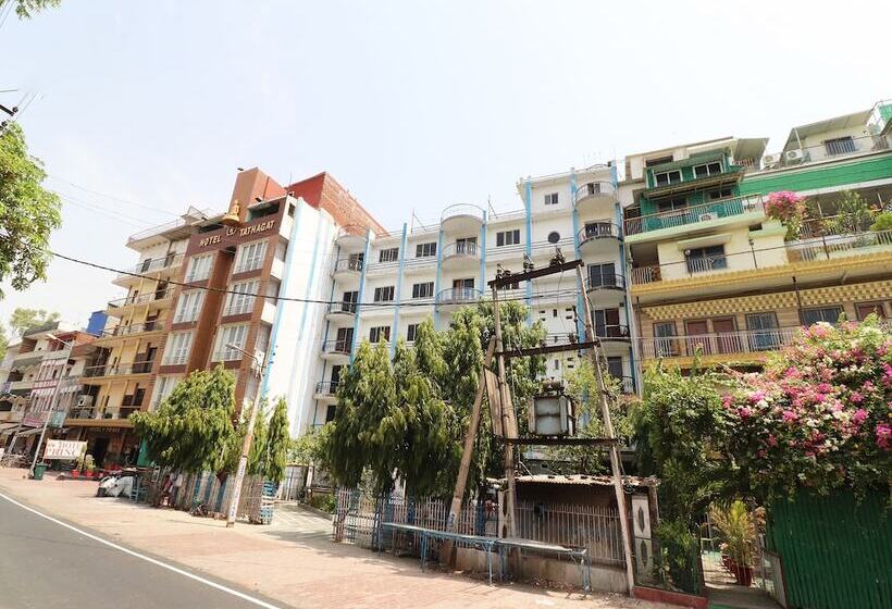 Spot On 43882 Hotel Jeevak International