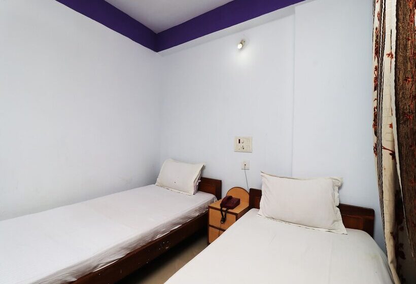 Spot On 43882 Hotel Jeevak International