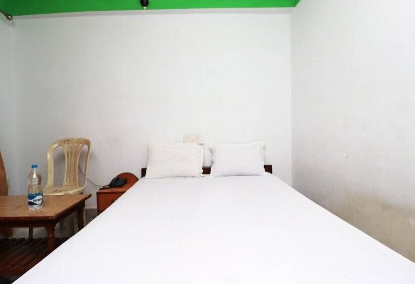 Spot On 43882 Hotel Jeevak International