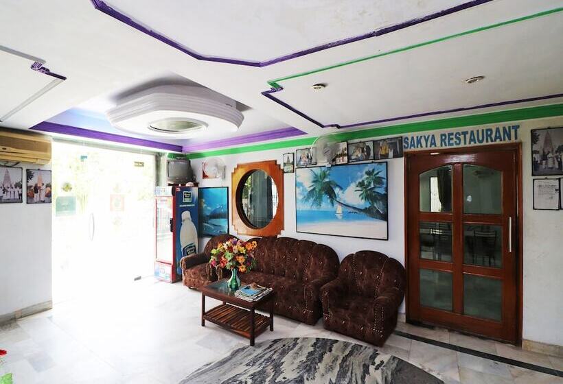 Spot On 43882 Hotel Jeevak International