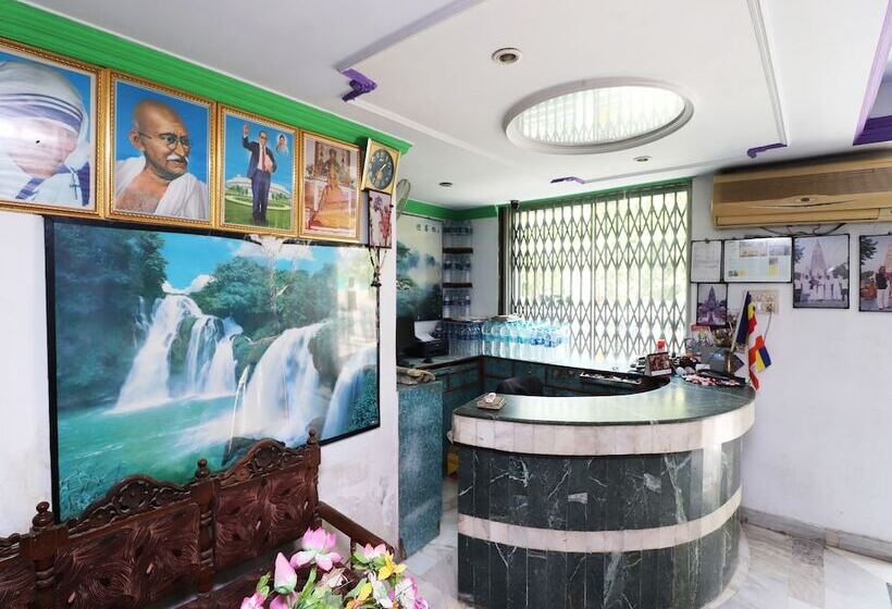 Spot On 43882 Hotel Jeevak International