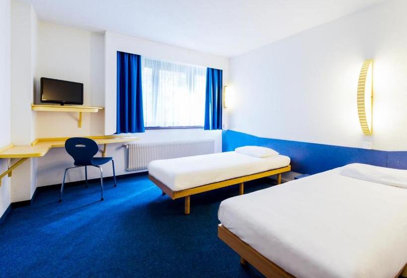 בית מלון כפרי Ibis Budget Szczecin