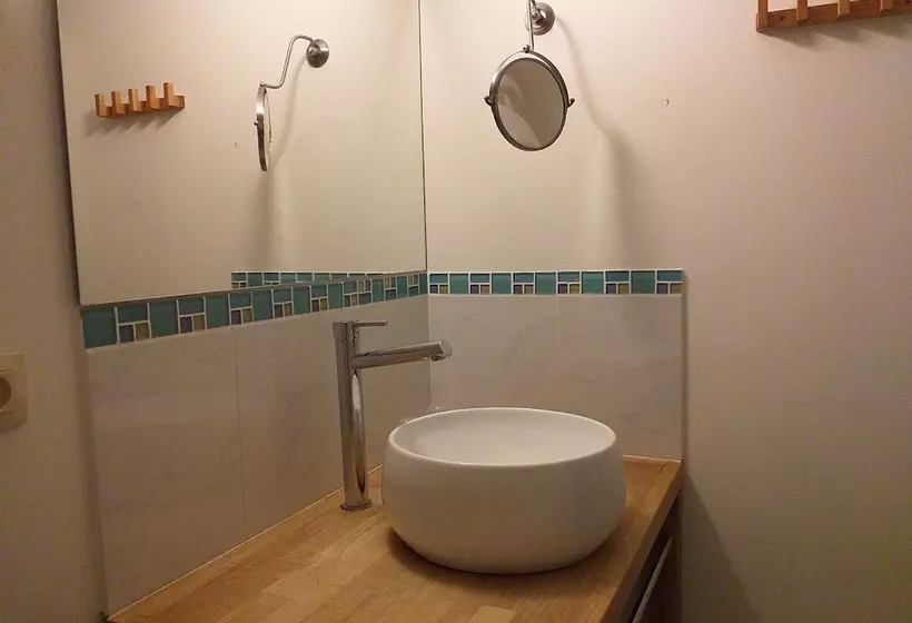 هتل Mas De Couran