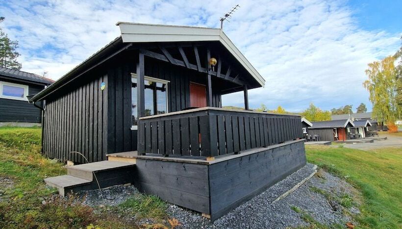 فندق Sveastranda Camping