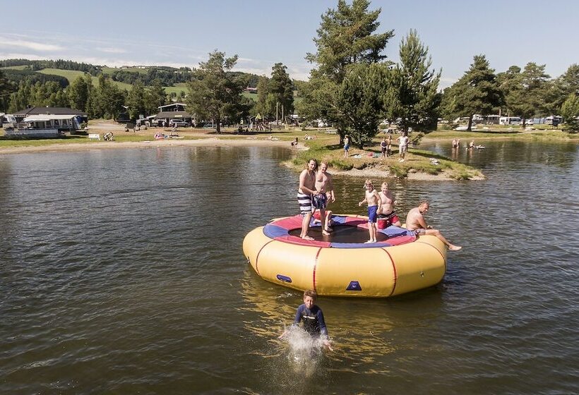 فندق Sveastranda Camping