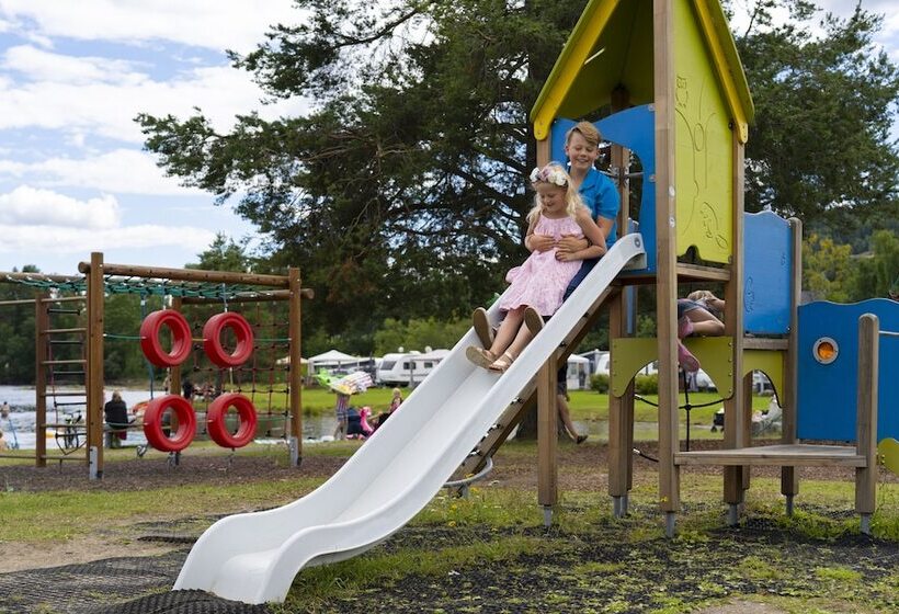 فندق Sveastranda Camping