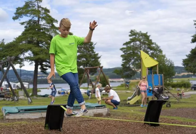 ホテル Sveastranda Camping