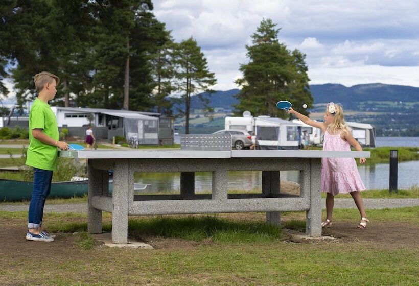 فندق Sveastranda Camping