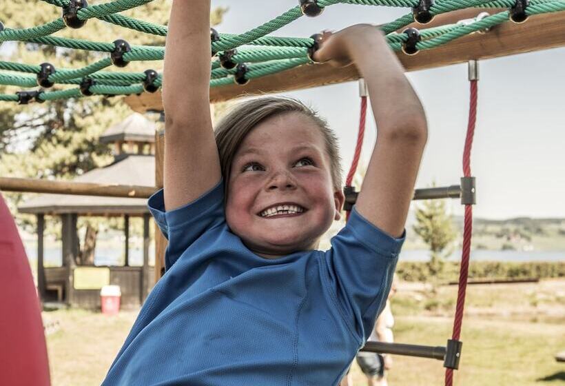 فندق Sveastranda Camping