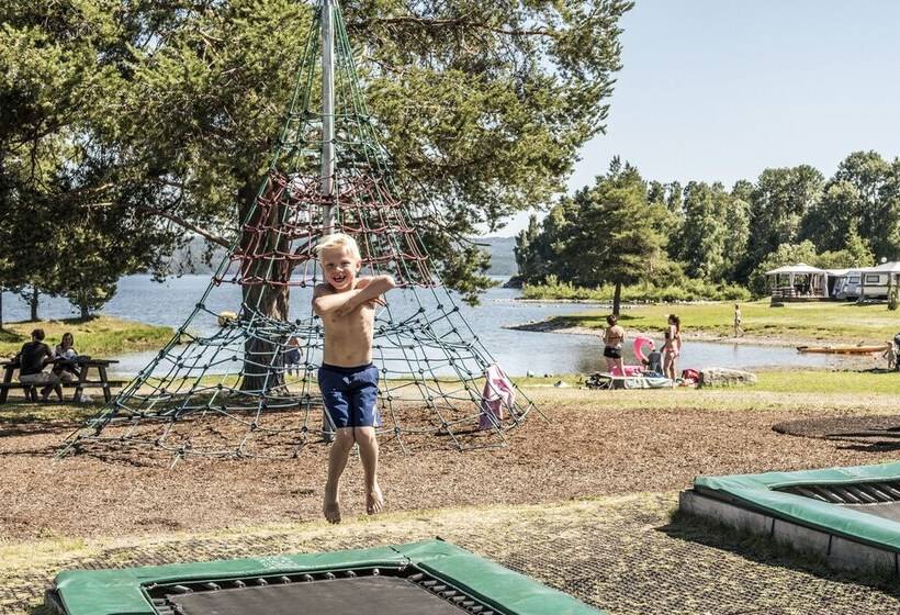 فندق Sveastranda Camping