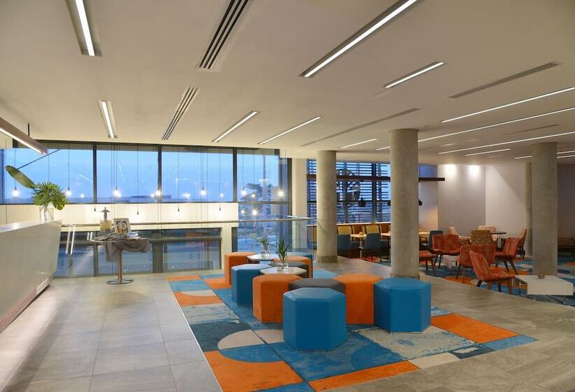 Отель Town Lodge Umhlanga