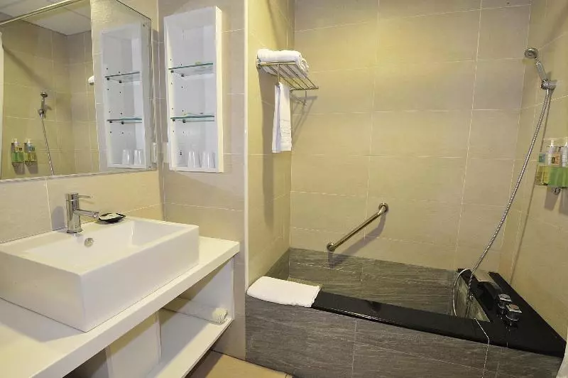 هتل Toyugi Hot Spring Resorts & Spa