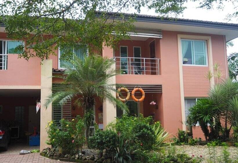 Pensão Baantai Homestay