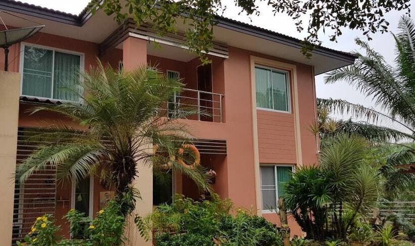 Pensão Baantai Homestay