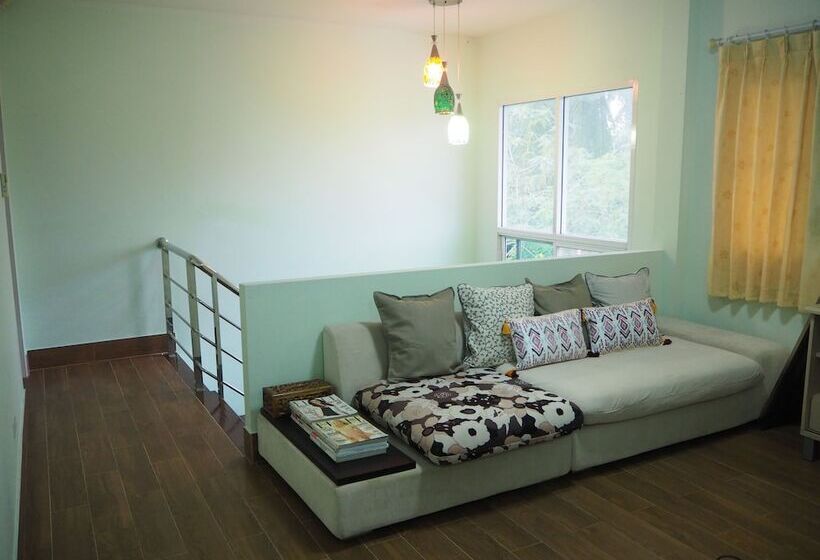 Pensão Baantai Homestay