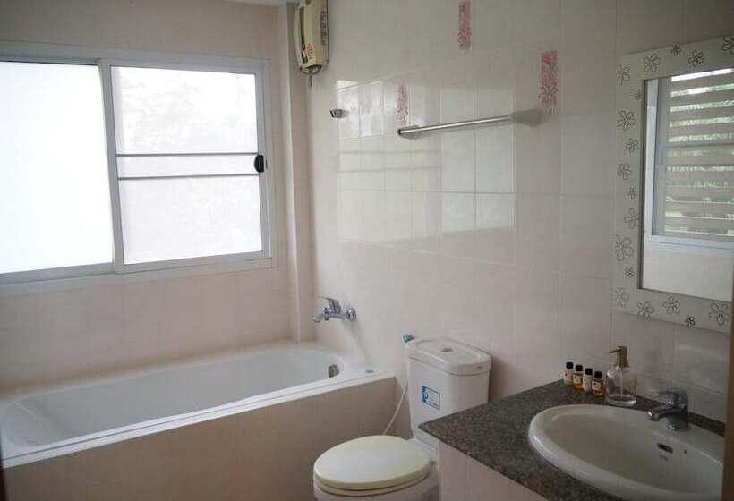 Pensão Baantai Homestay