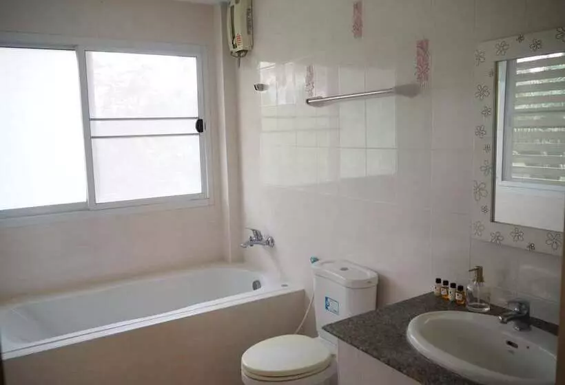 پانسیون Baantai Homestay