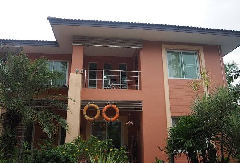 Pensão Baantai Homestay