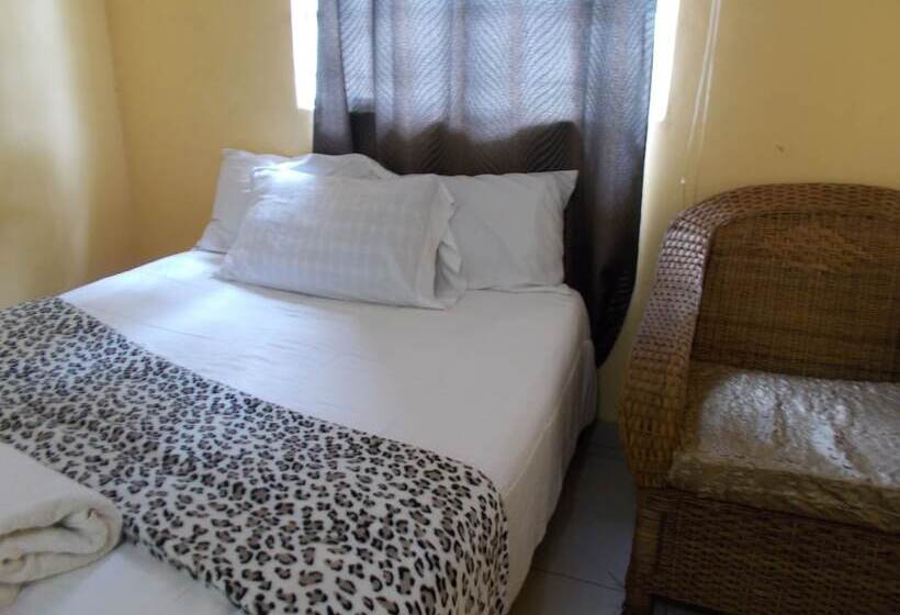 پانسیون Shantumbu Lodge