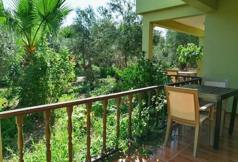 Assos Büyük Yıldızsaray Otel