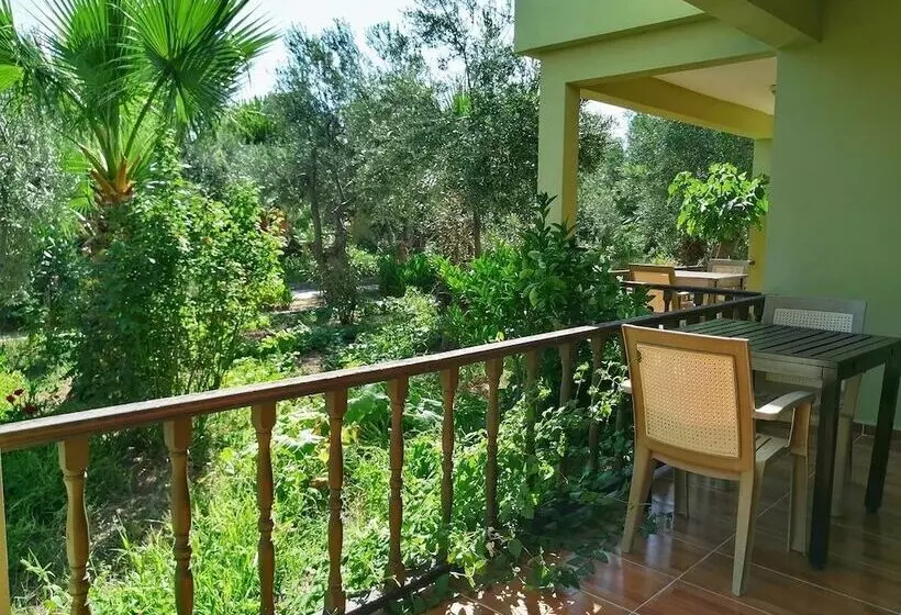 Assos Büyük Yıldızsaray Otel