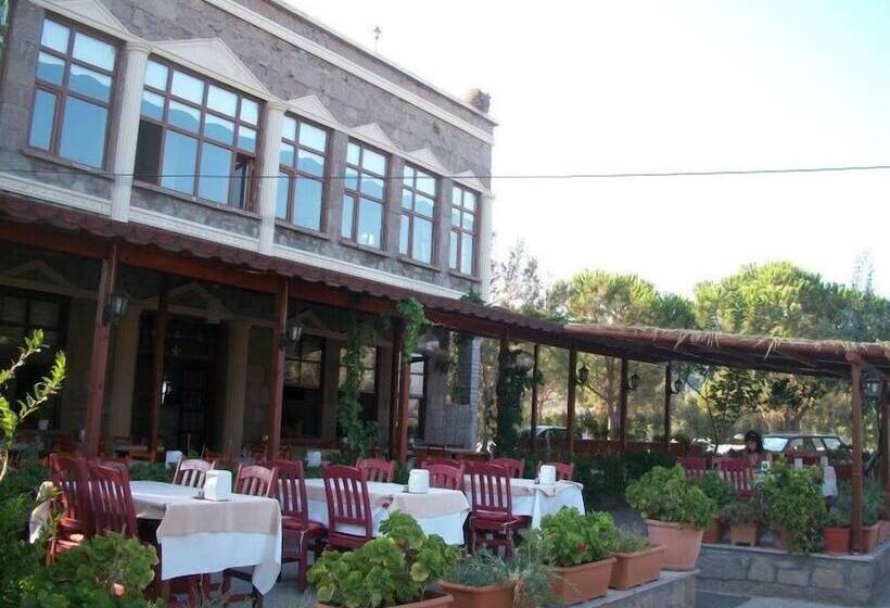 Assos Büyük Yıldızsaray Otel