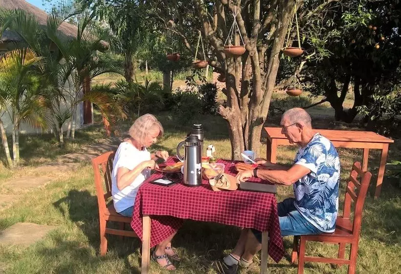 ベッドアンドブレックファースト Bwiru Village Homestay