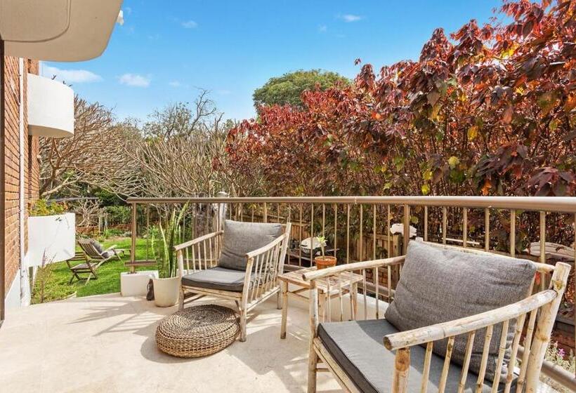 Byron Pacific Apartments