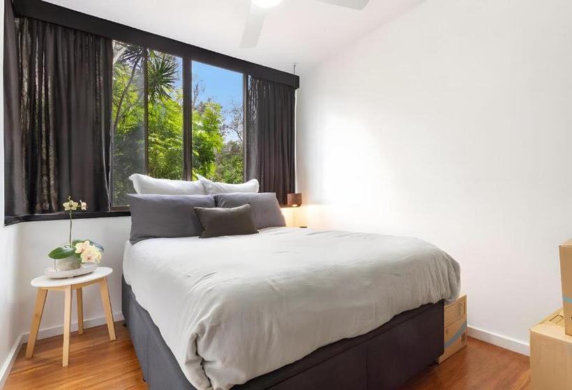 Byron Pacific Apartments