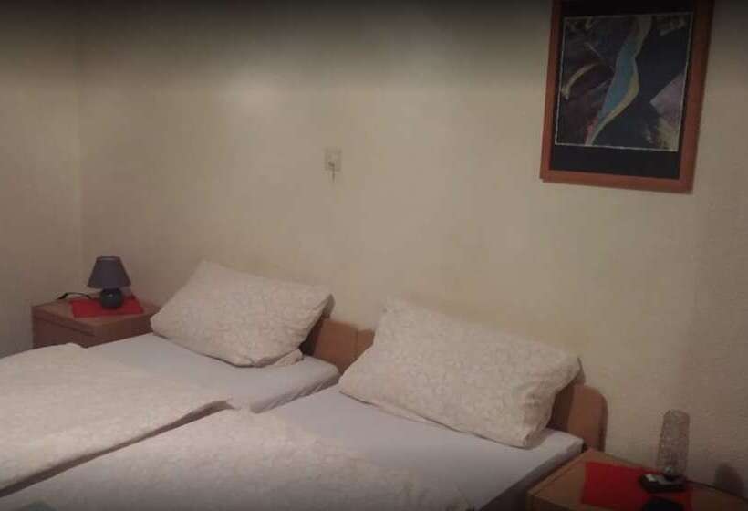 Gasthaus Pension Zur Bergstraße