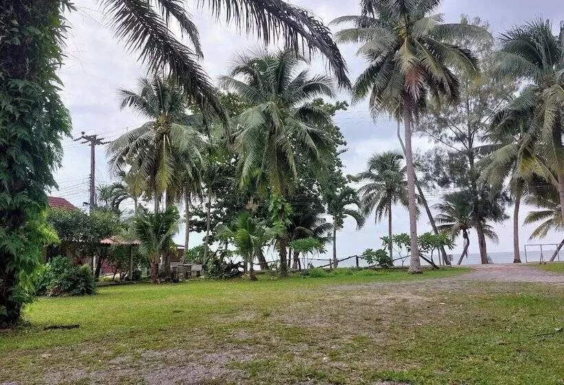 Hotelli Chill Beach Resort