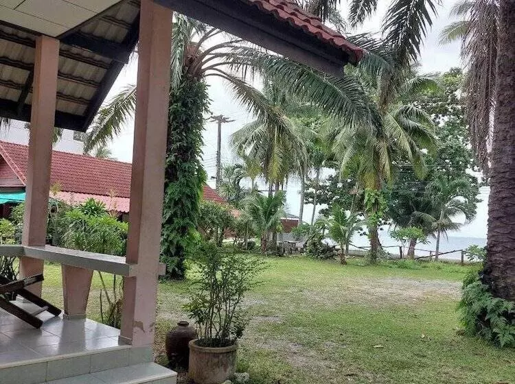 Hotelli Chill Beach Resort