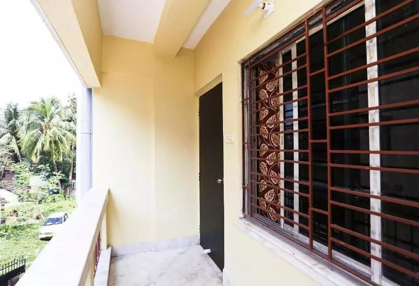 ホテル O Red Velvet Inn Near Chinar Park,airport