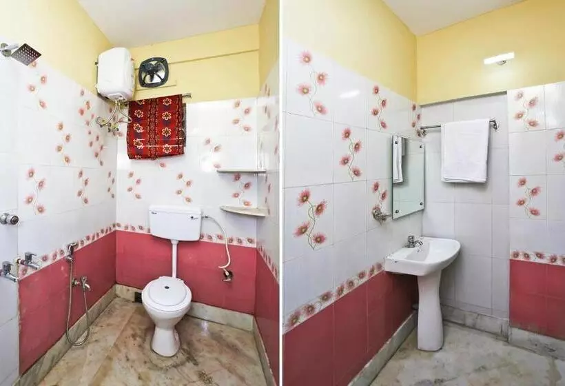 ホテル O Red Velvet Inn Near Chinar Park,airport