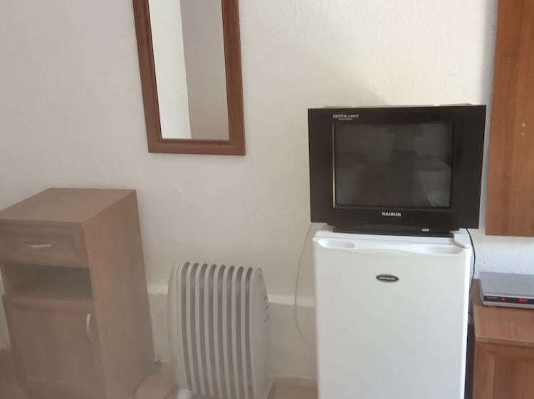 هتل Uytnyi Ugolok Pribregia