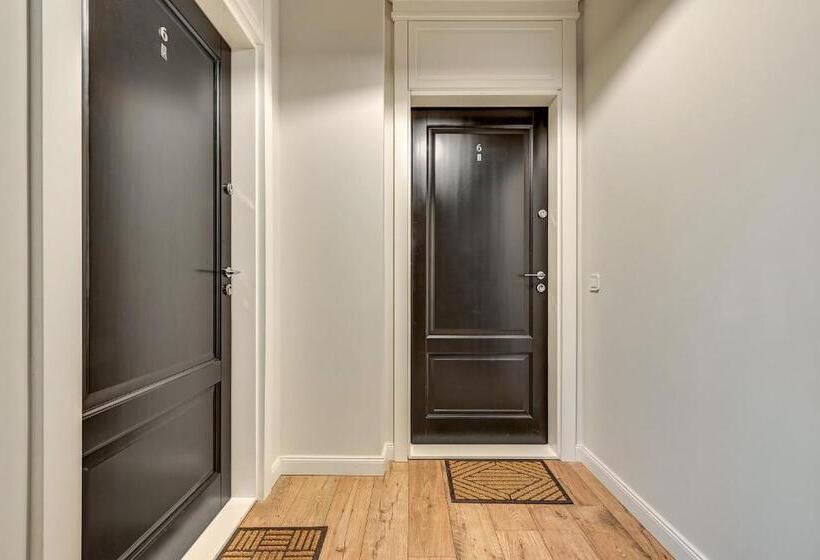 Lion Apartments   Scandi Love Ii