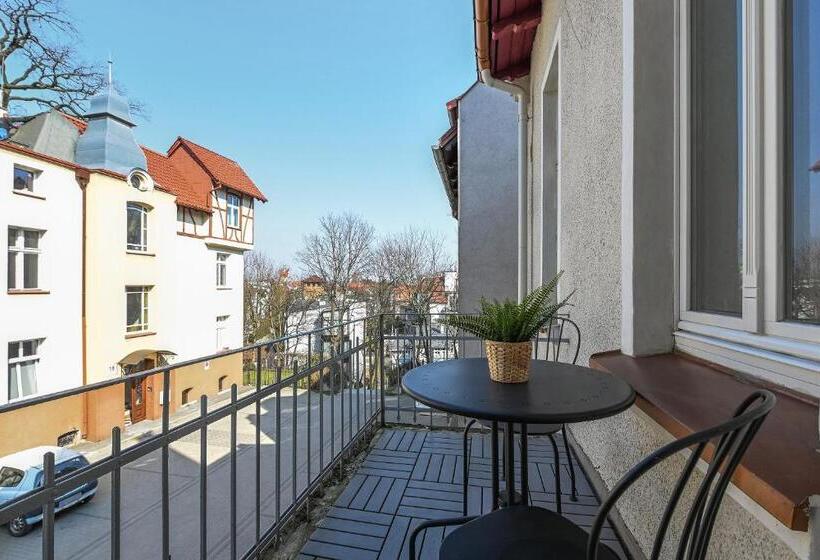 Lion Apartments   Scandi Love Ii