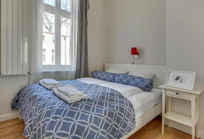 Lion Apartments   Scandi Love Ii