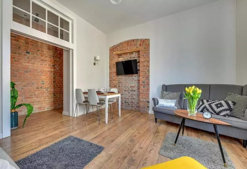 Lion Apartments   Scandi Love Ii