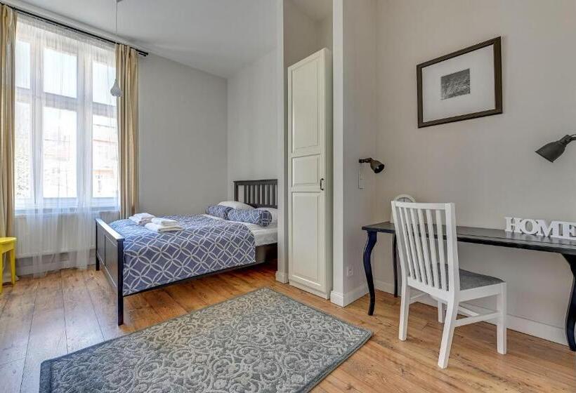 Lion Apartments   Scandi Love Ii