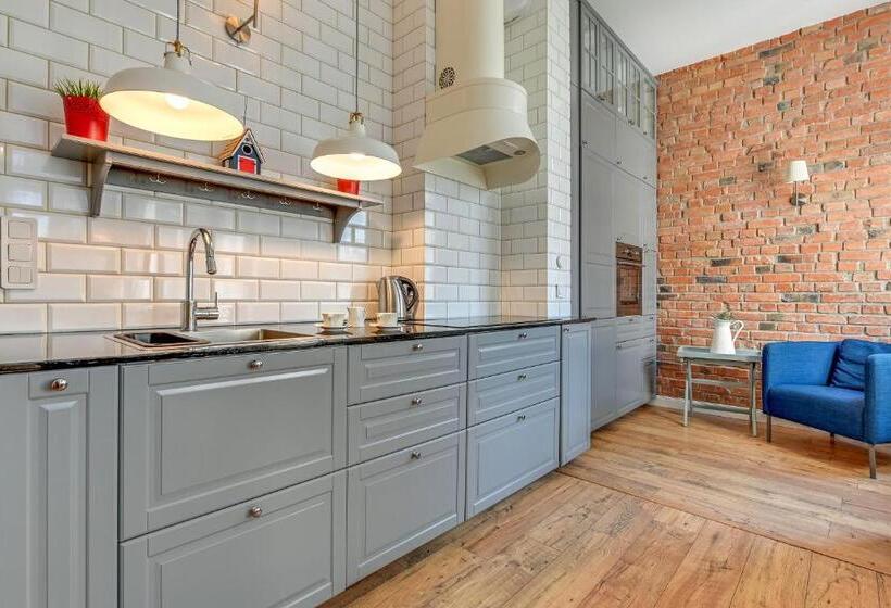 Lion Apartments   Scandi Love Ii